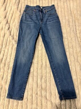 Madewell Straight-Leg Jeans in Medium Blue Wash